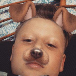 Meet your Posher, Casey